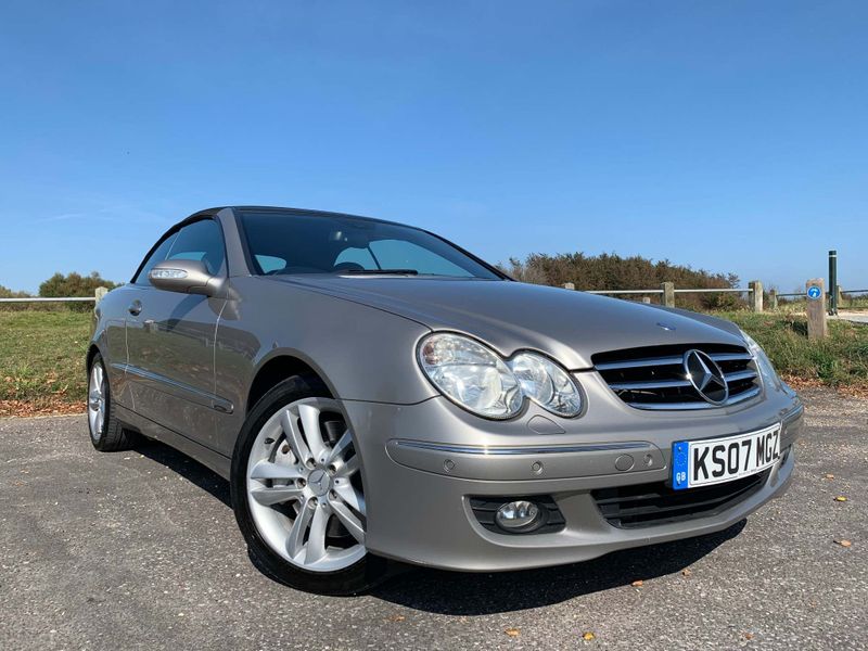 Mercedes-Benz CLK 3.5 CLK350 Avantgarde Cabriolet 7G-Tronic 2dr KS07 MGZ